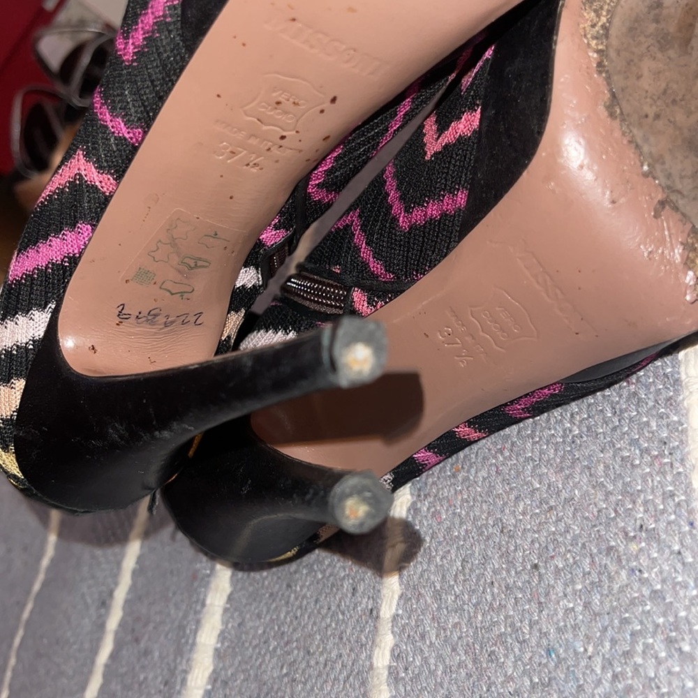 Shoes - Picture 3 of 12